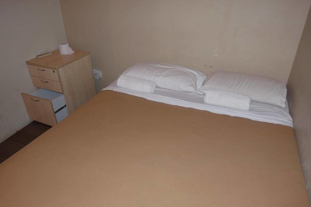קואלה לומפור Number Eight Guesthouse מראה חיצוני תמונה